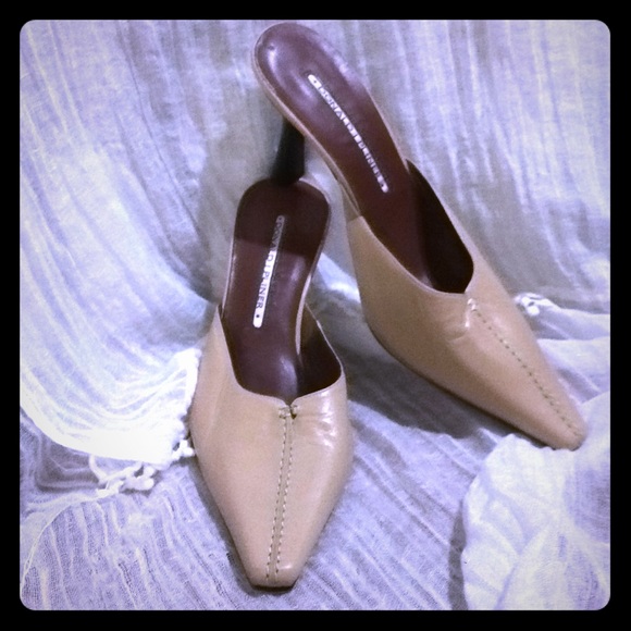 Donald J. Pliner Shoes - Donald J. Pliner Women's Gold Megan Mules